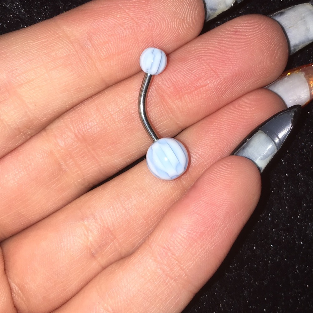 Belly button ring
